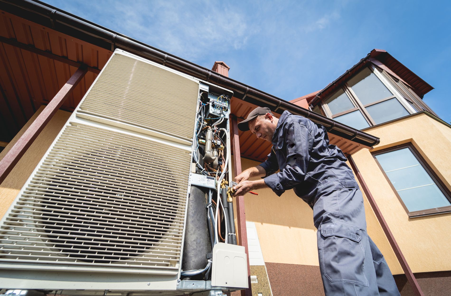 Key Considerations for Choosing an HVAC Contractor